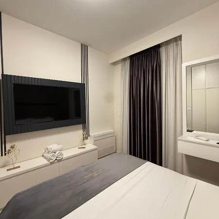 Luxury Garden Building 22nd Floor Apartament