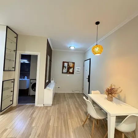 Luxury Garden Building 22nd Floor Apartament Tirana