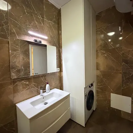 Apartament Luxury Garden Building 22nd Floor Tirana